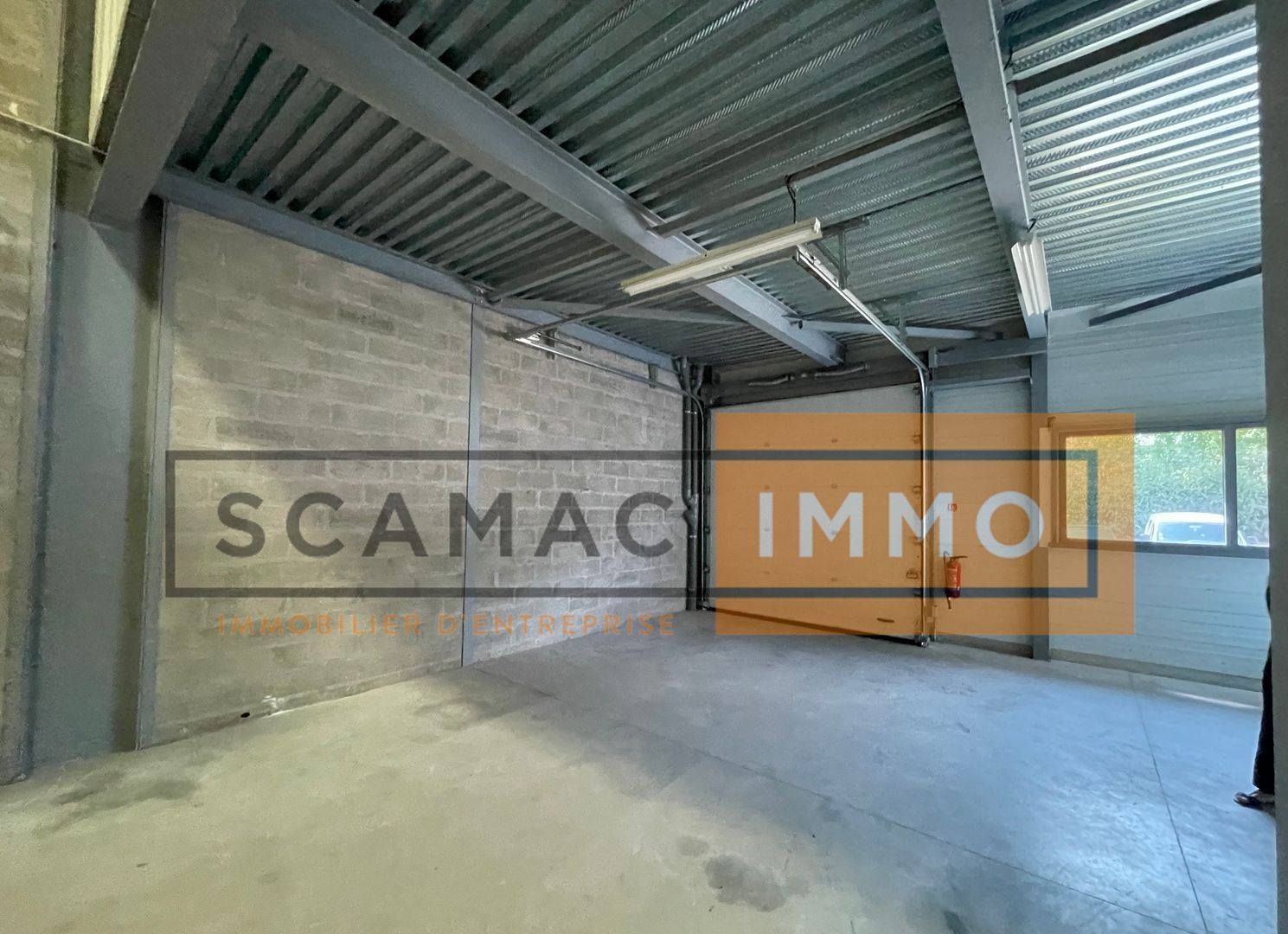 local d'activités de 199m², Bussy-Saint-Martin (Seine-et-Marne)