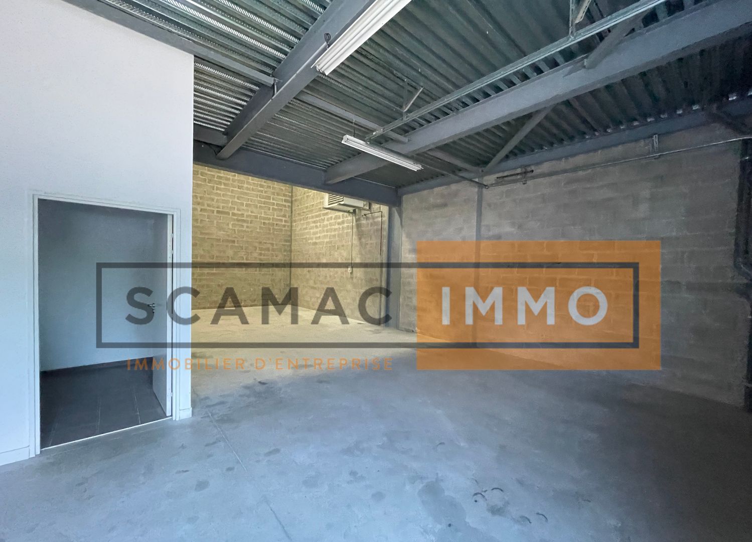 local d'activités de 199m², Bussy-Saint-Martin (Seine-et-Marne)