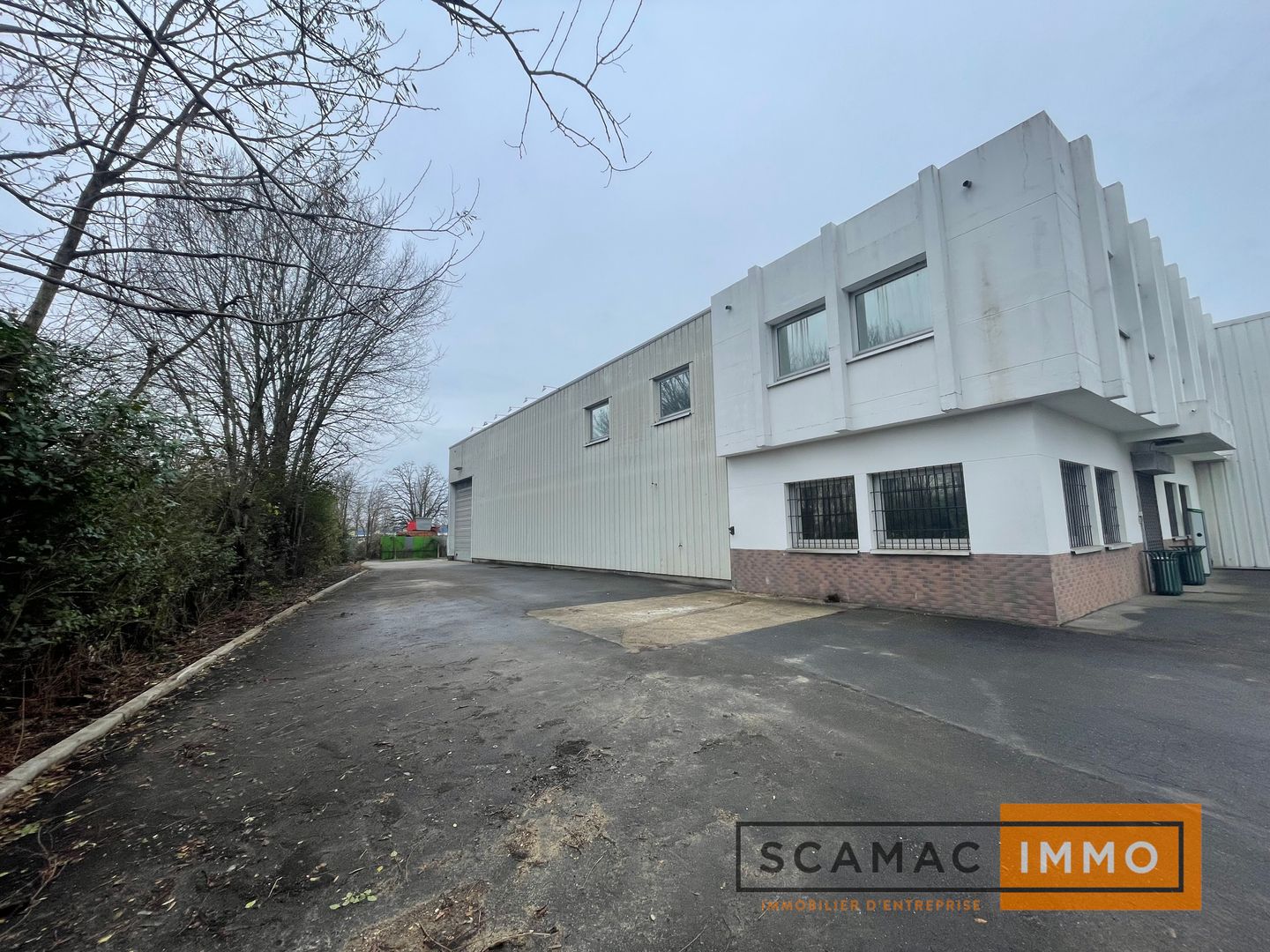 local d'activités de 1 680m², Valenton (Val-de-Marne)