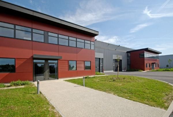 local d'activités de 556m², Meaux (Seine-et-Marne)