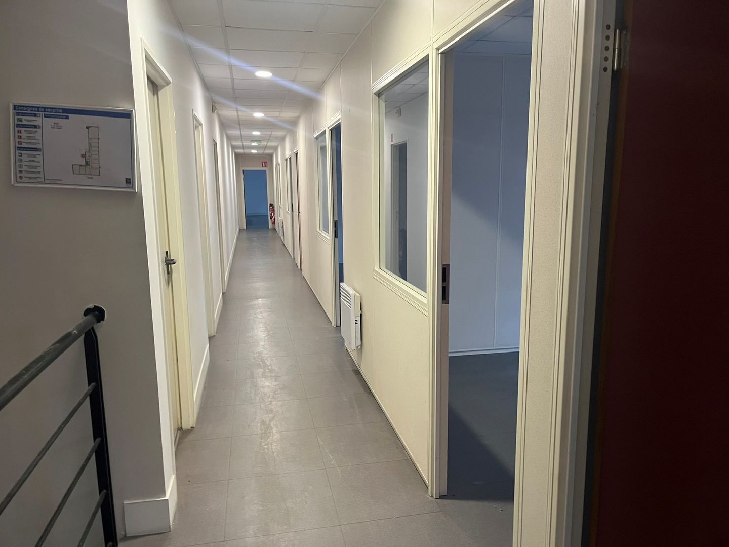 local d'activités de 1 188m², Massy (Essonne)