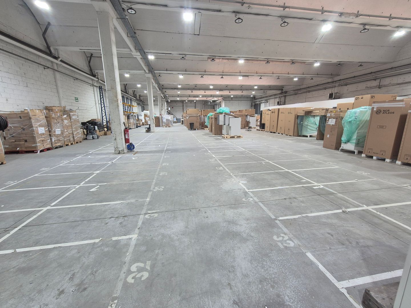 entrepôt de 1&nbsp;400m², Gonesse (Val-d'Oise)