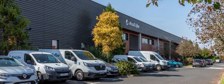 local d'activités de 997m², Gonesse (Val-d'Oise)