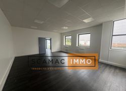 local d'activités de 568m², Le Bourget (Seine-Saint-Denis)