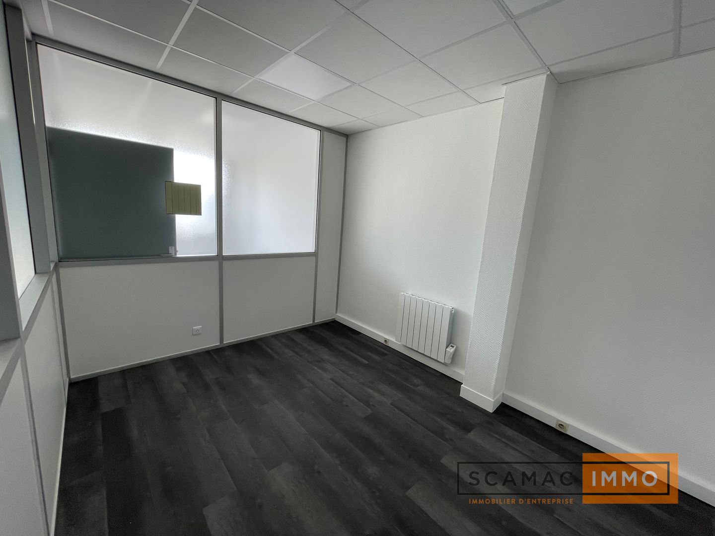 local d'activités de 582m², Valenton (Val-de-Marne)