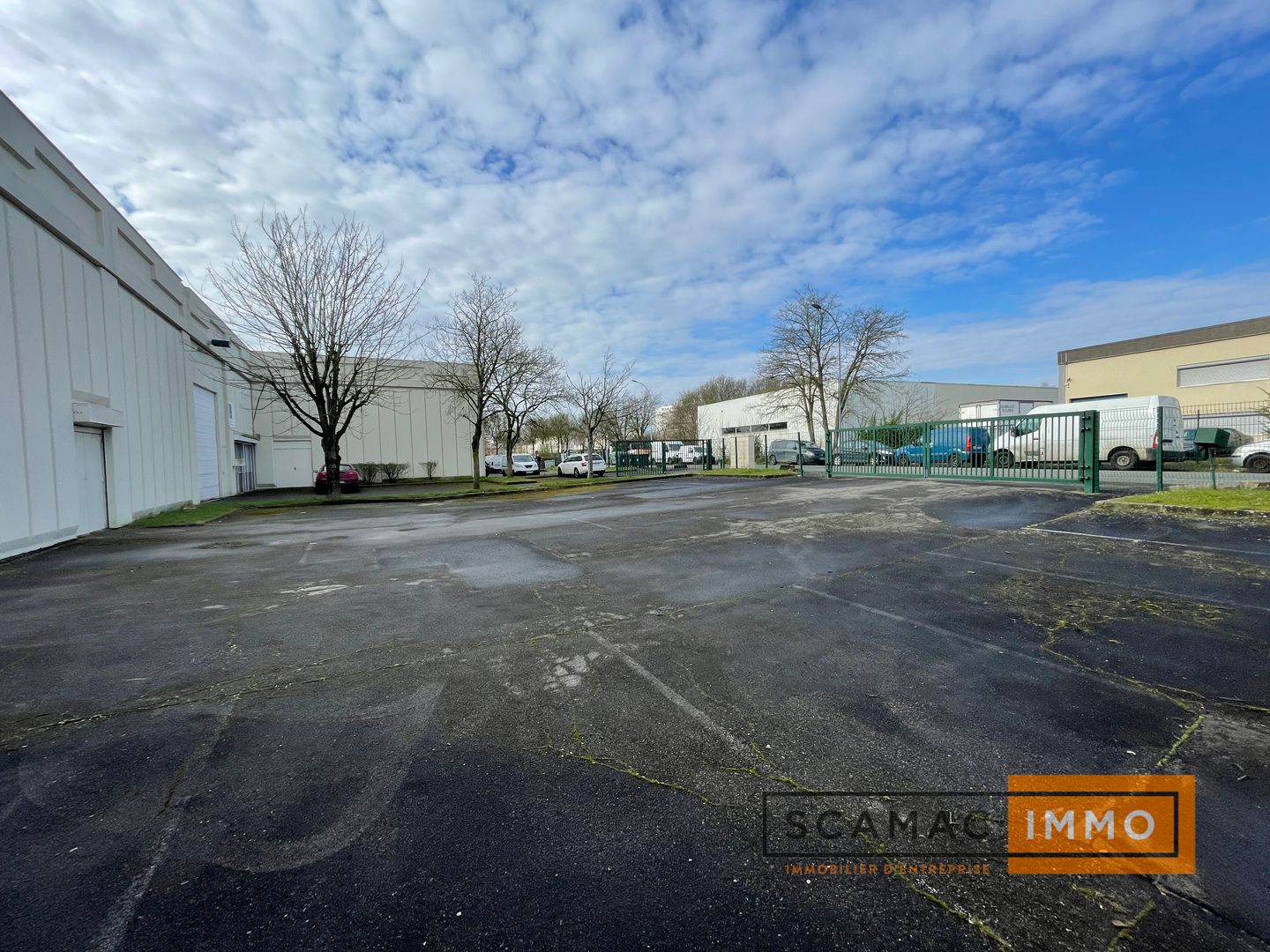 local d'activités de 1&nbsp;212m², Valenton (Val-de-Marne)