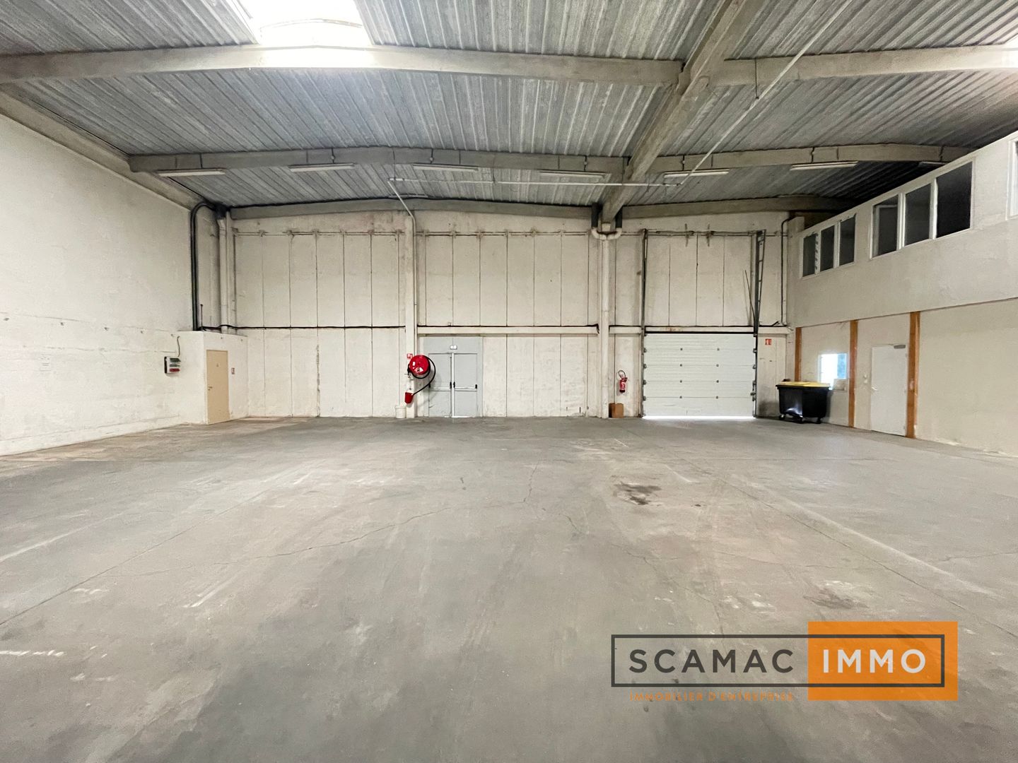 local d'activités de 630m², Valenton (Val-de-Marne)