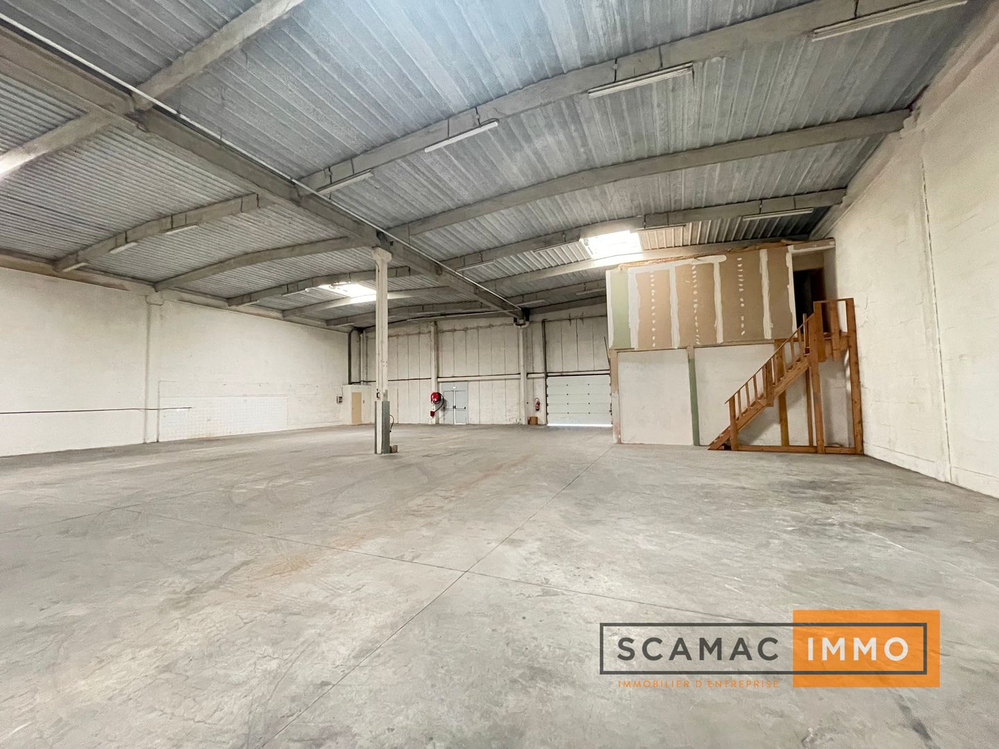 local d'activités de 630m², Valenton (Val-de-Marne)