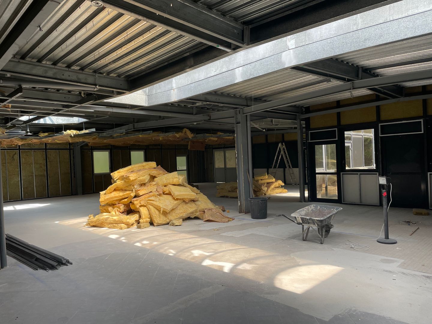 local d'activités de 700m², Moussy-le-Neuf (Seine-et-Marne)