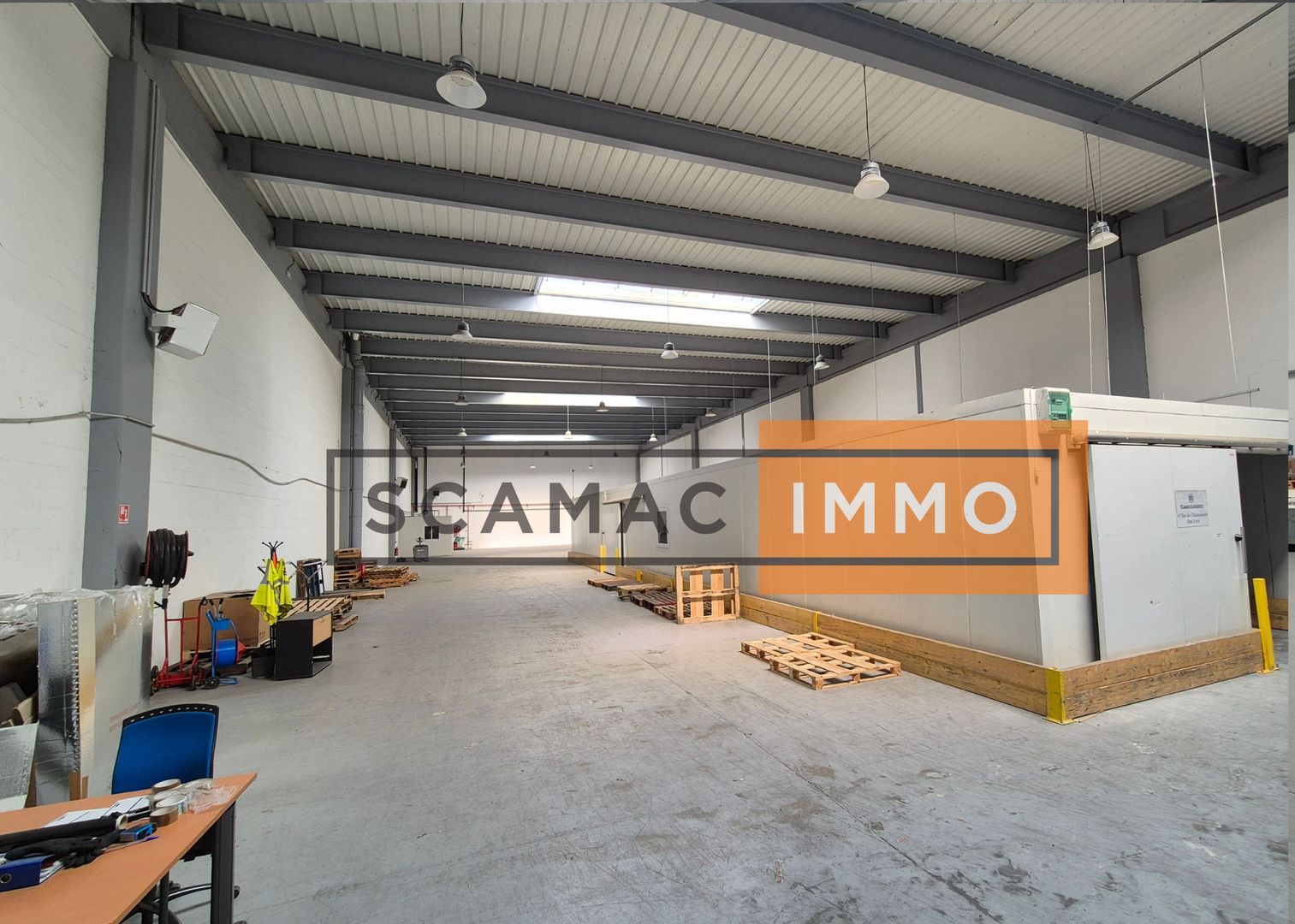 entrepôt de 1&nbsp;479m², Tremblay-en-France (Seine-Saint-Denis)