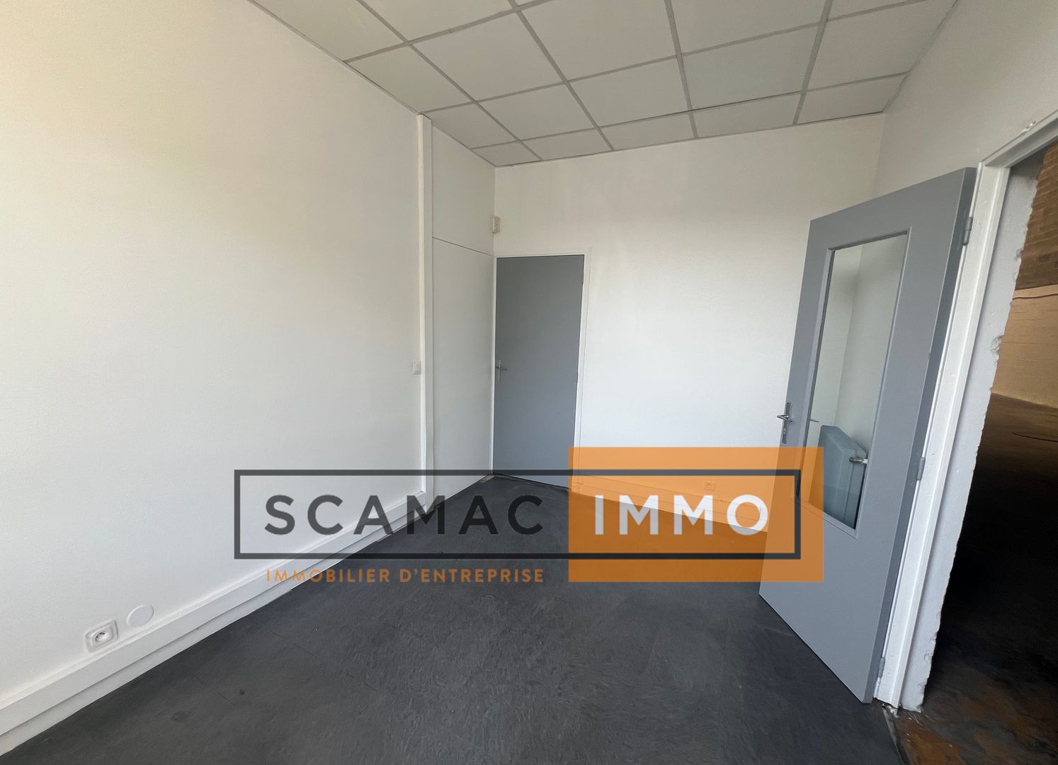 local d'activités de 1 057m², Sarcelles (Val-d'Oise)