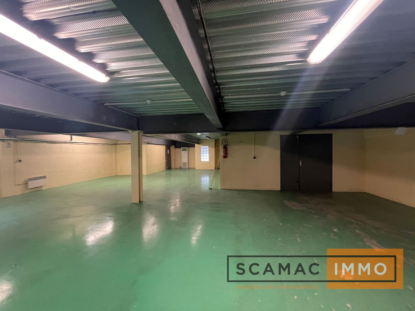 local d'activités de 625m², Boissy-Saint-Léger (Val-de-Marne)