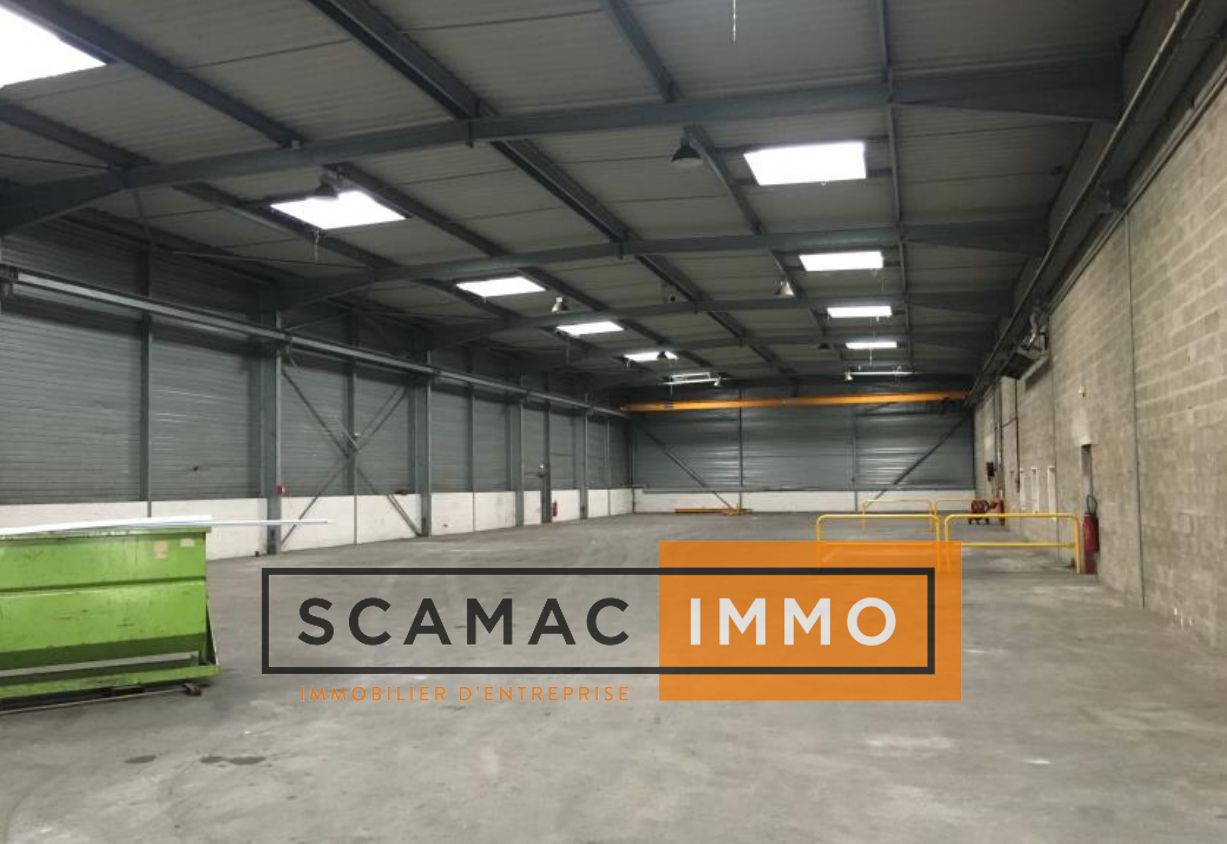 local d'activités de 1 622m², L'Île-Saint-Denis (Seine-Saint-Denis)