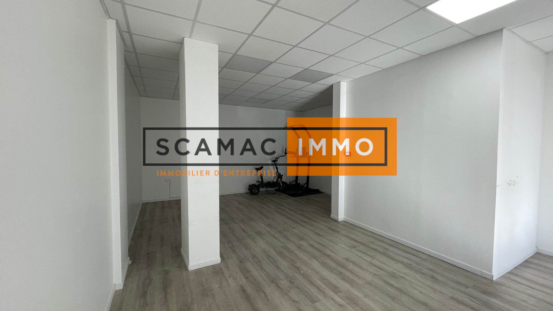 bureau de 46m², Villeneuve-la-Garenne (Hauts-de-Seine)