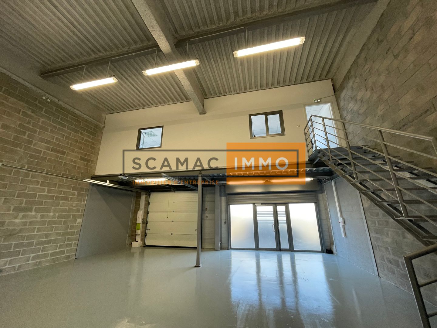 local d'activités de 140m², Villeneuve-la-Garenne (Hauts-de-Seine)