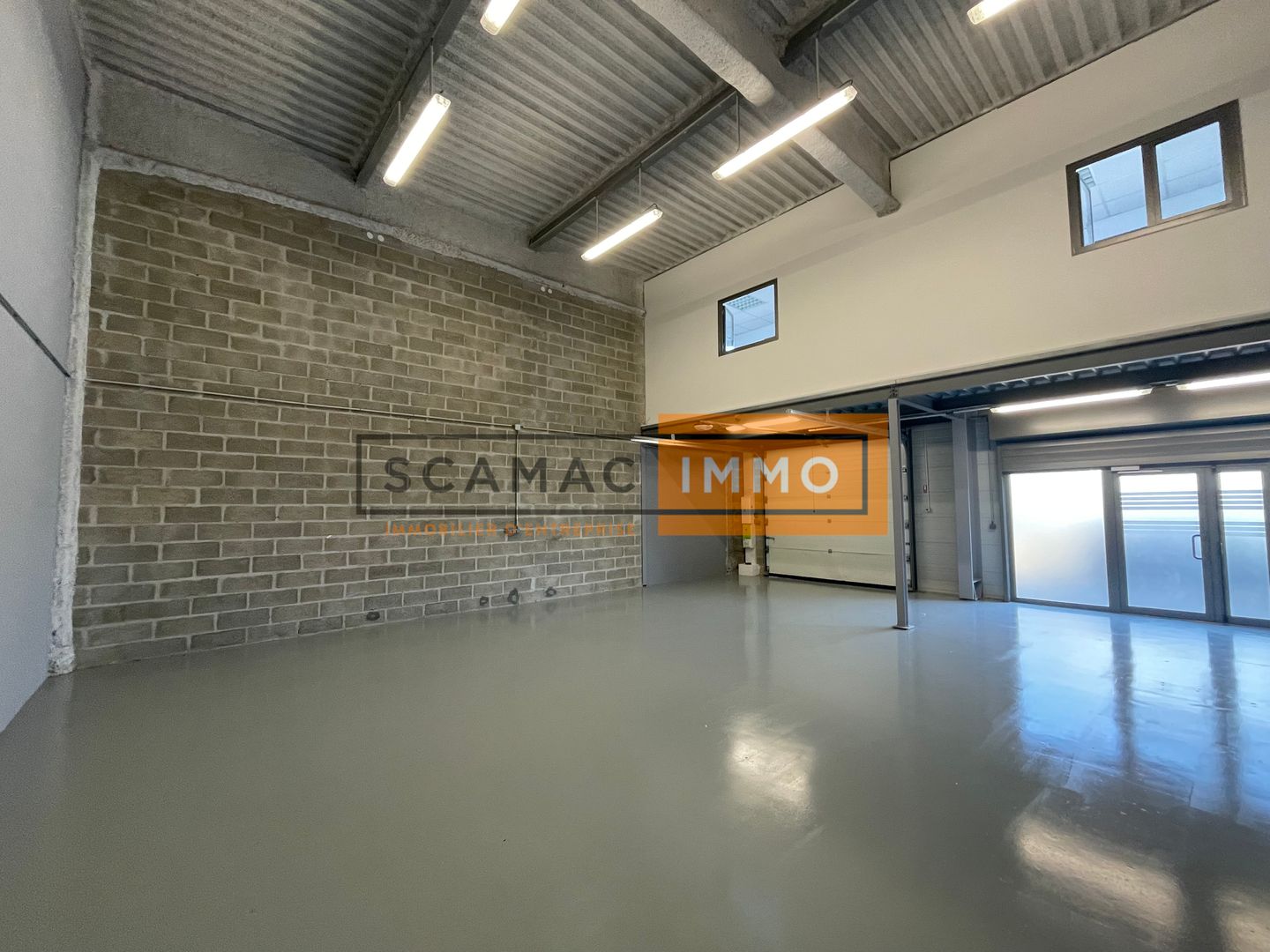 local d'activités de 120m², Villeneuve-la-Garenne (Hauts-de-Seine)