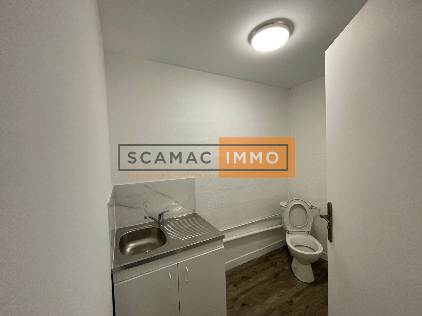 local d'activités de 120m², Villeneuve-la-Garenne (Hauts-de-Seine)