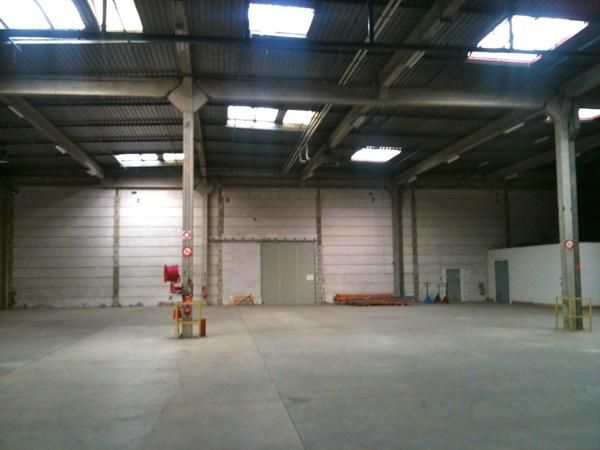 local d'activités de 1 169m², Villejuif (Val-de-Marne)