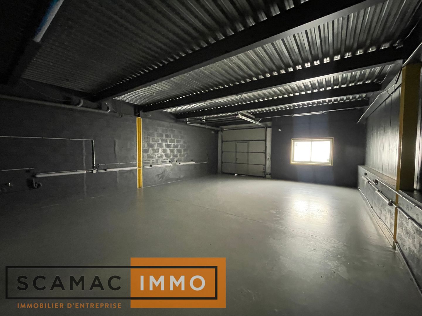 local d'activités de 240m², Lisses (Essonne)