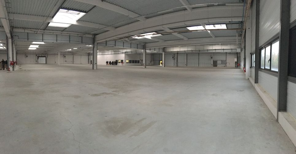 local d'activités de 4&nbsp;578m², Ferrières-en-Brie (Seine-et-Marne)