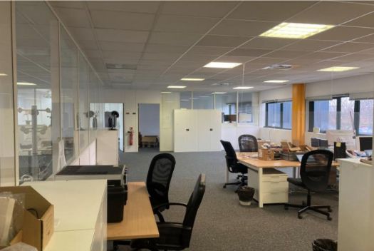 bureau de 406m², Gennevilliers (Hauts-de-Seine)