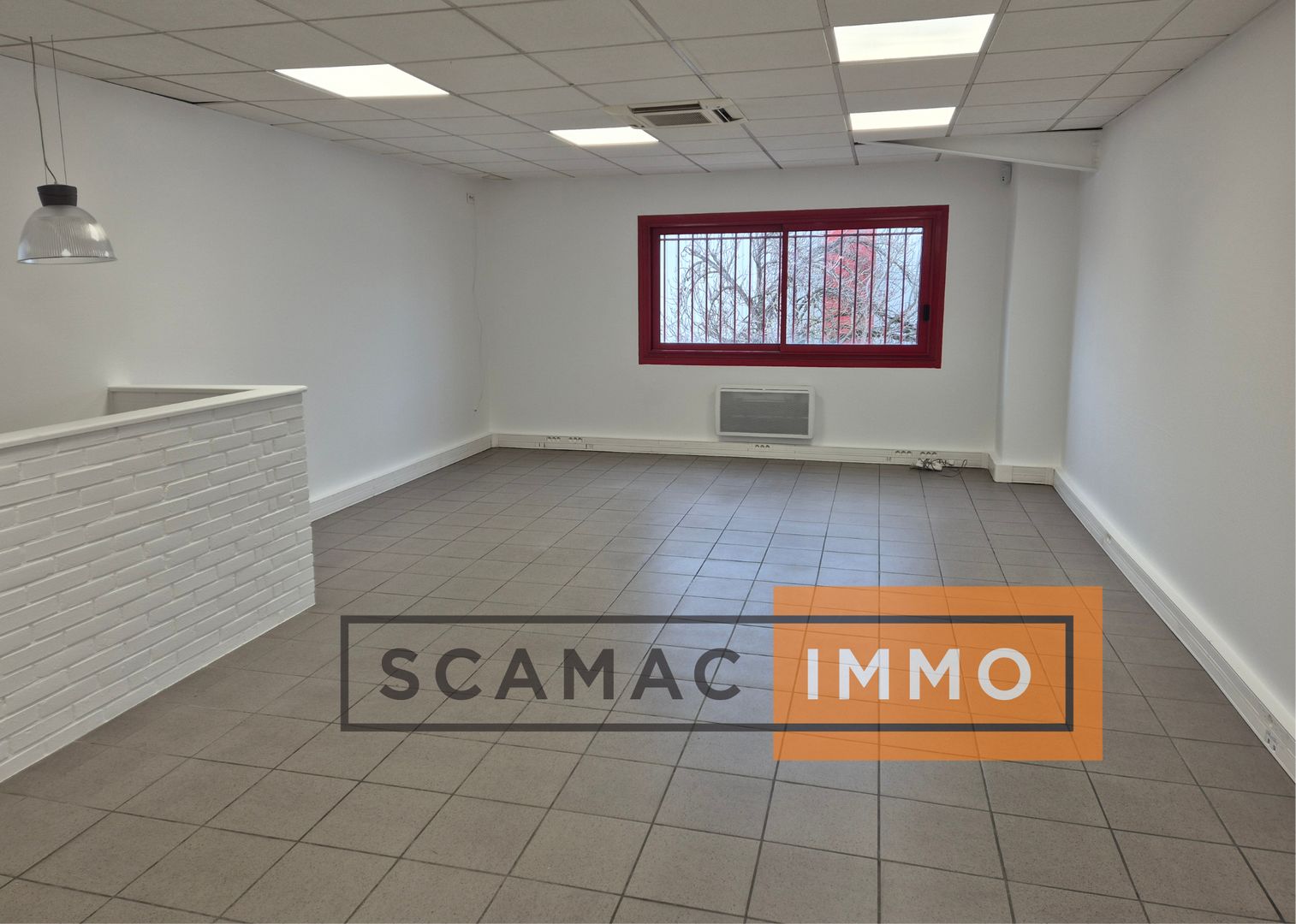 locaux mixtes de 448m², Mitry-Mory (Seine-et-Marne)