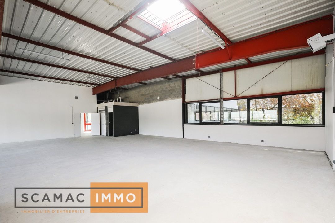 local d'activités de 732m², Villebon-sur-Yvette (Essonne)