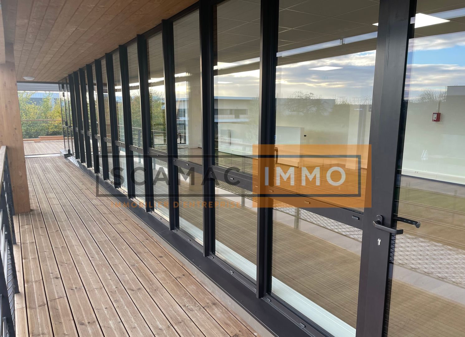 local d'activités de 310m², Collégien (Seine-et-Marne)