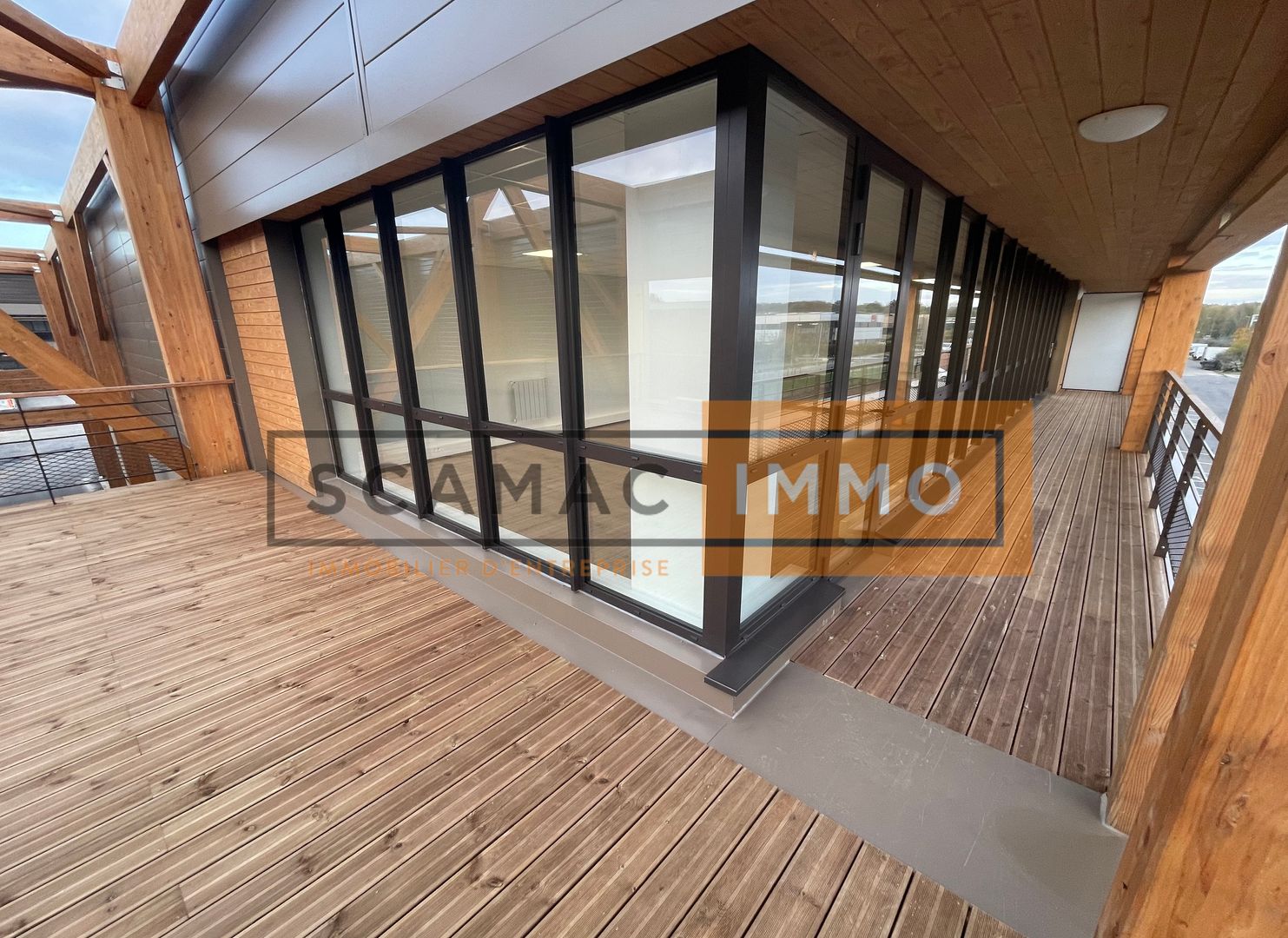 local d'activités de 310m², Collégien (Seine-et-Marne)