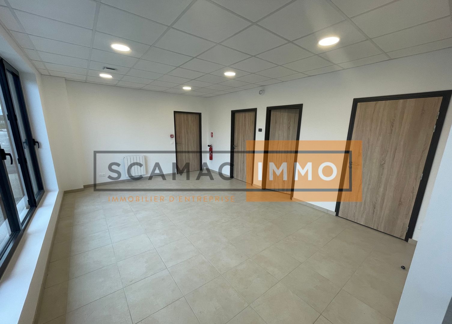 local d'activités de 310m², Collégien (Seine-et-Marne)