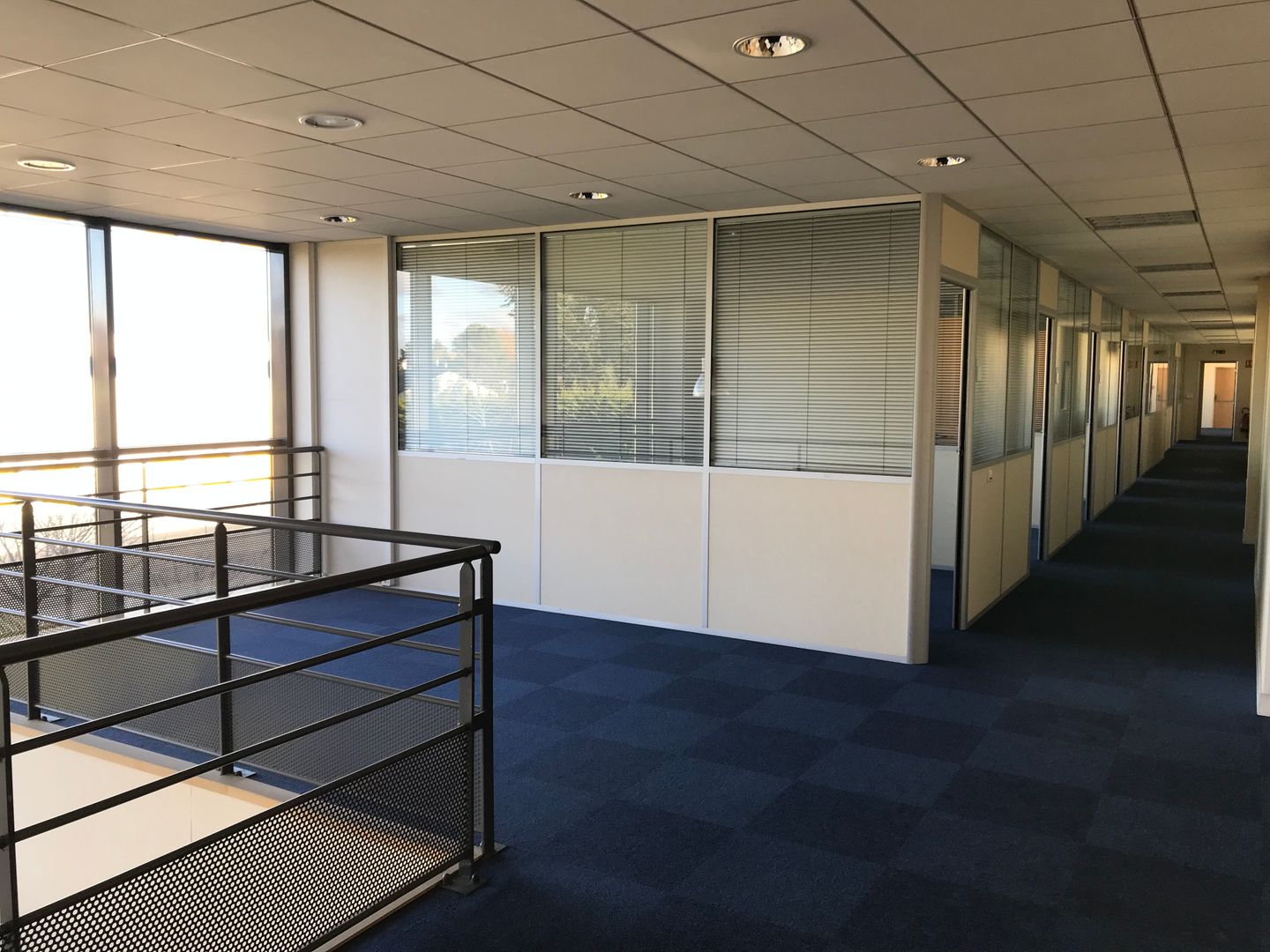 local d'activités de 487m², Trappes (Yvelines)
