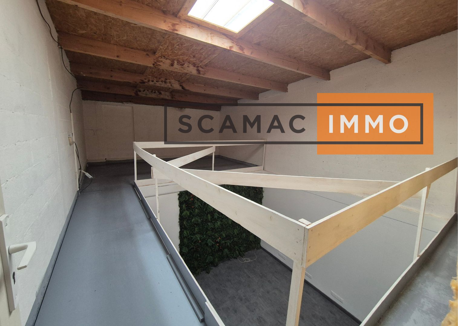 locaux mixtes de 140m², Saint-Witz (Val-d'Oise)