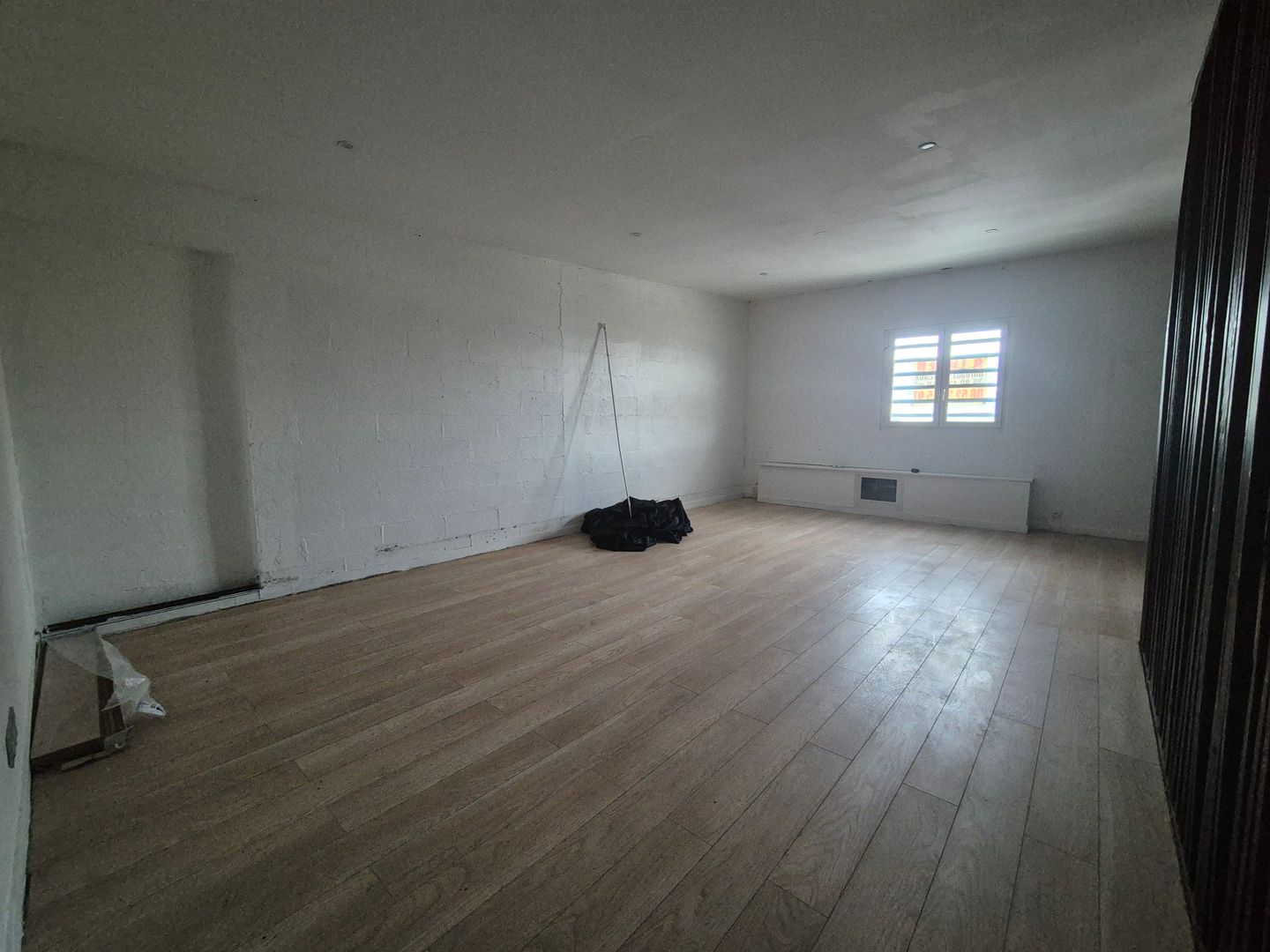 locaux mixtes de 140m², Saint-Witz (Val-d'Oise)