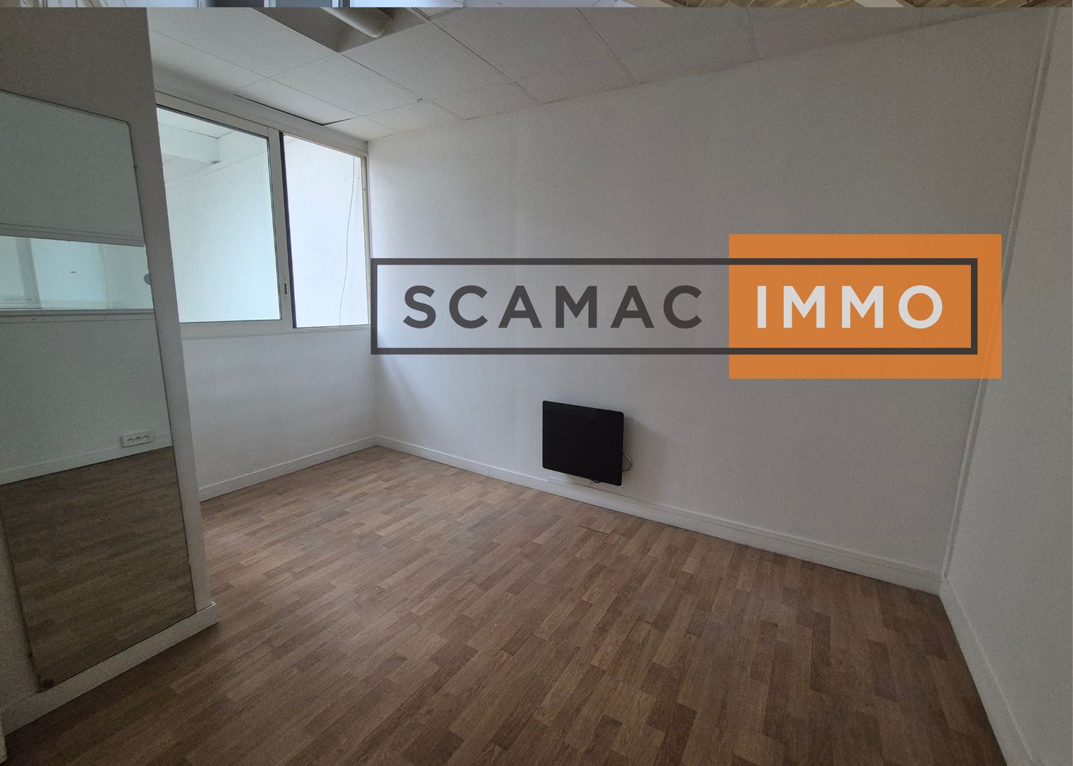 locaux mixtes de 140m², Saint-Witz (Val-d'Oise)