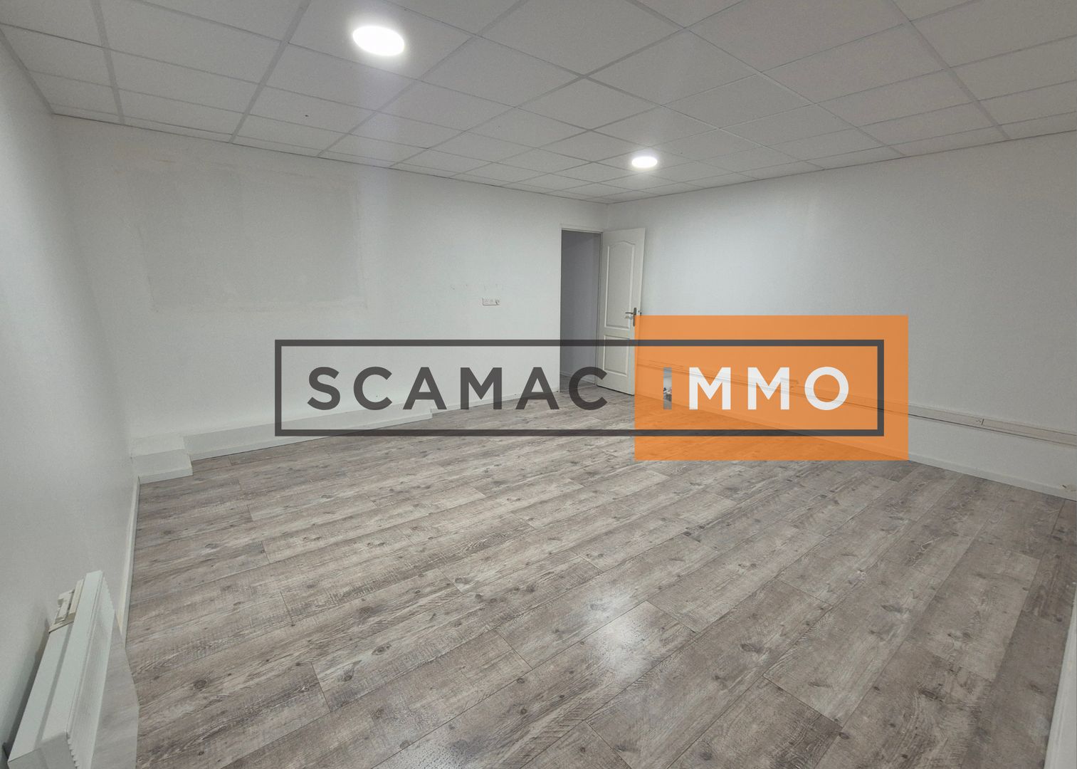 locaux mixtes de 160m², Saint-Witz (Val-d'Oise)
