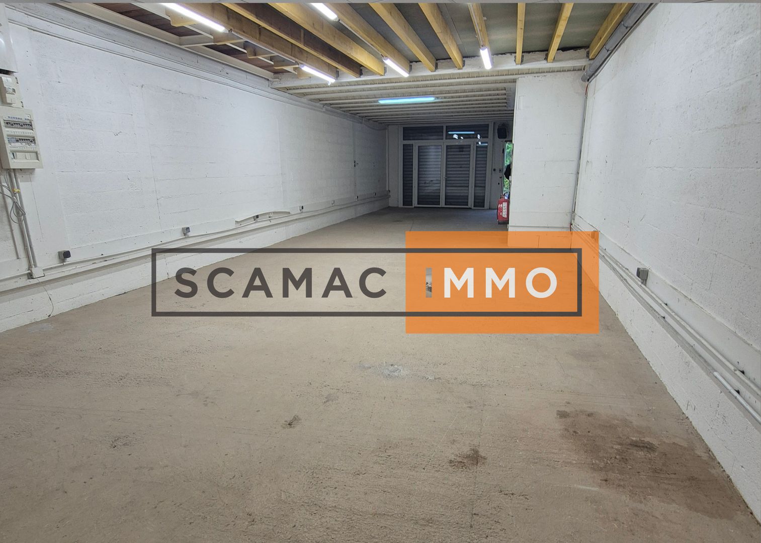 locaux mixtes de 160m², Saint-Witz (Val-d'Oise)