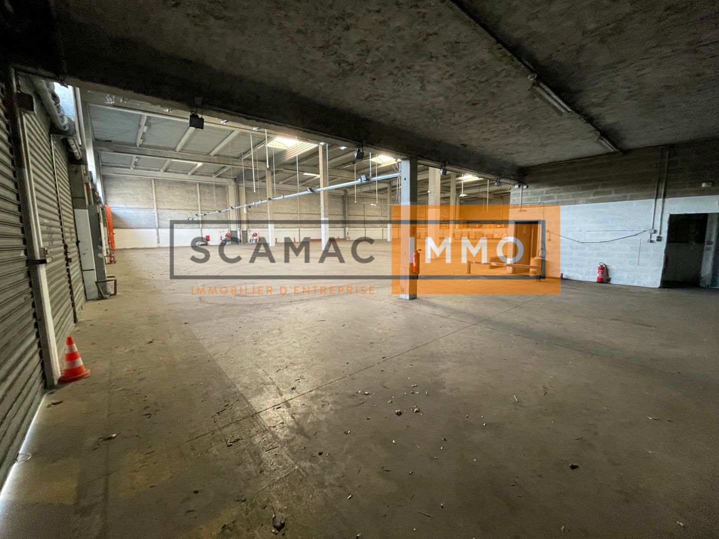 entrepôt de 1 160m², Saint-Ouen-l'Aumône (Val-d'Oise)