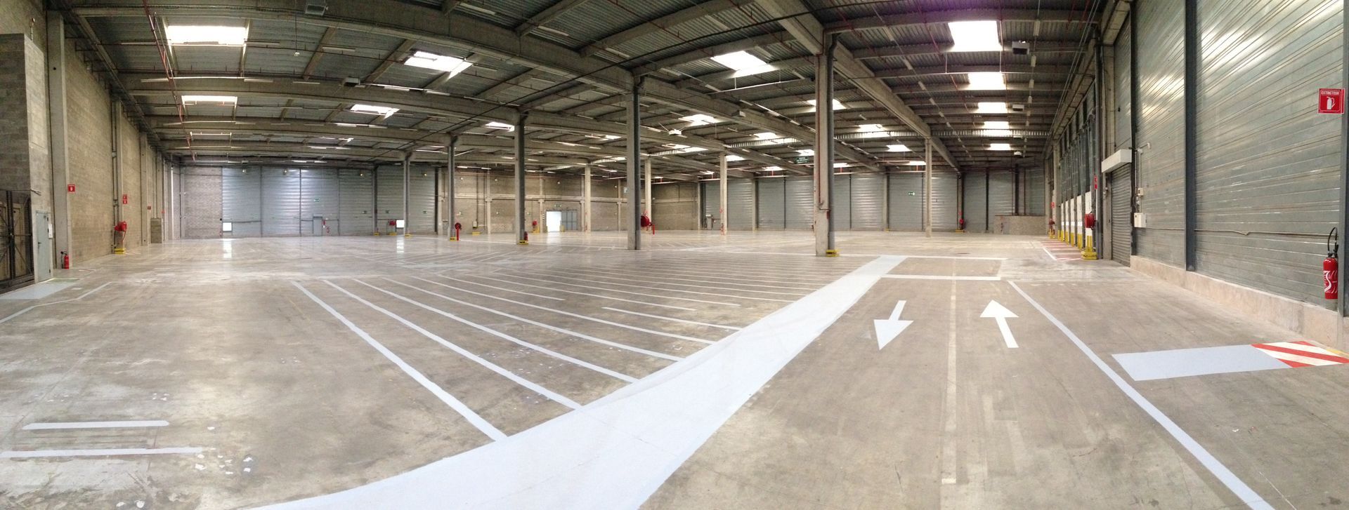 entrepôt de 5 913m², Saint-Ouen-l'Aumône (Val-d'Oise)