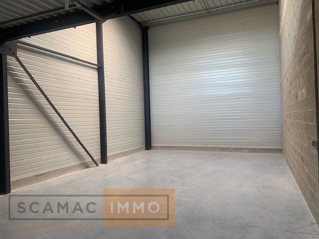 local d'activités de 99m², Mennecy (Essonne)