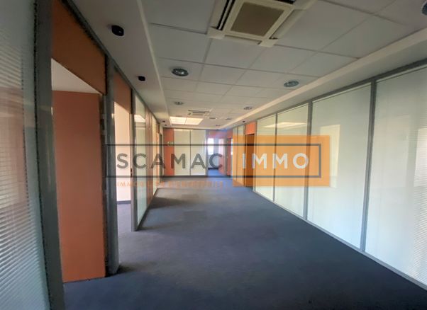 bureau de 530m², Torcy (Seine-et-Marne)