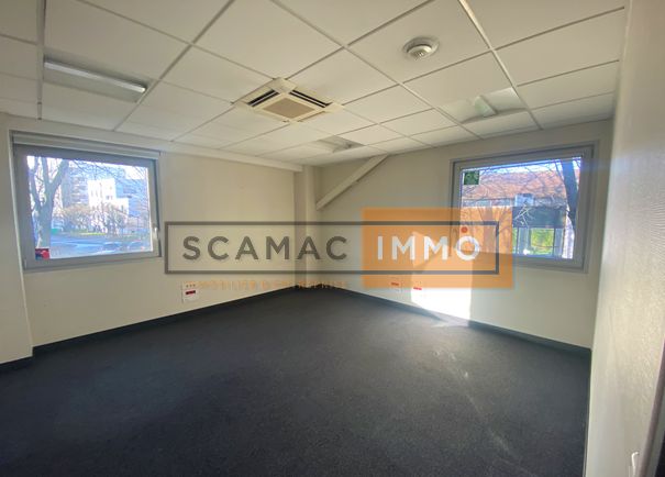 bureau de 530m², Torcy (Seine-et-Marne)