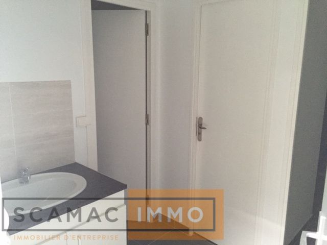 entrepôt de 562m², Bondoufle (Essonne)