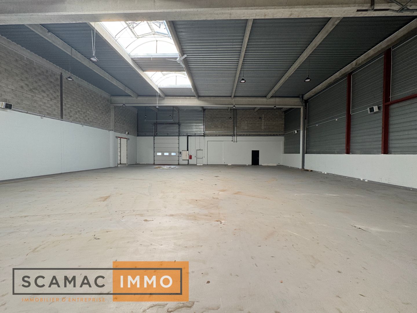 local d'activités de 1&nbsp;400m², Tigery (Essonne)