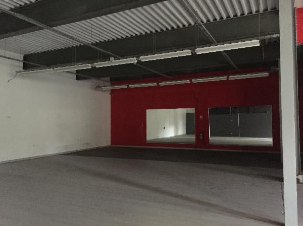entrepôt de 1 200m², Châtillon (Hauts-de-Seine)
