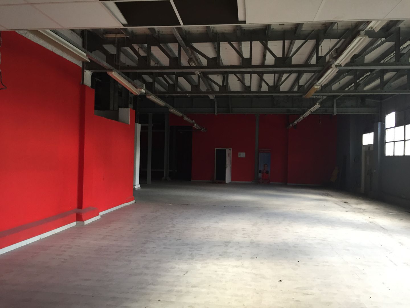 entrepôt de 1 200m², Châtillon (Hauts-de-Seine)