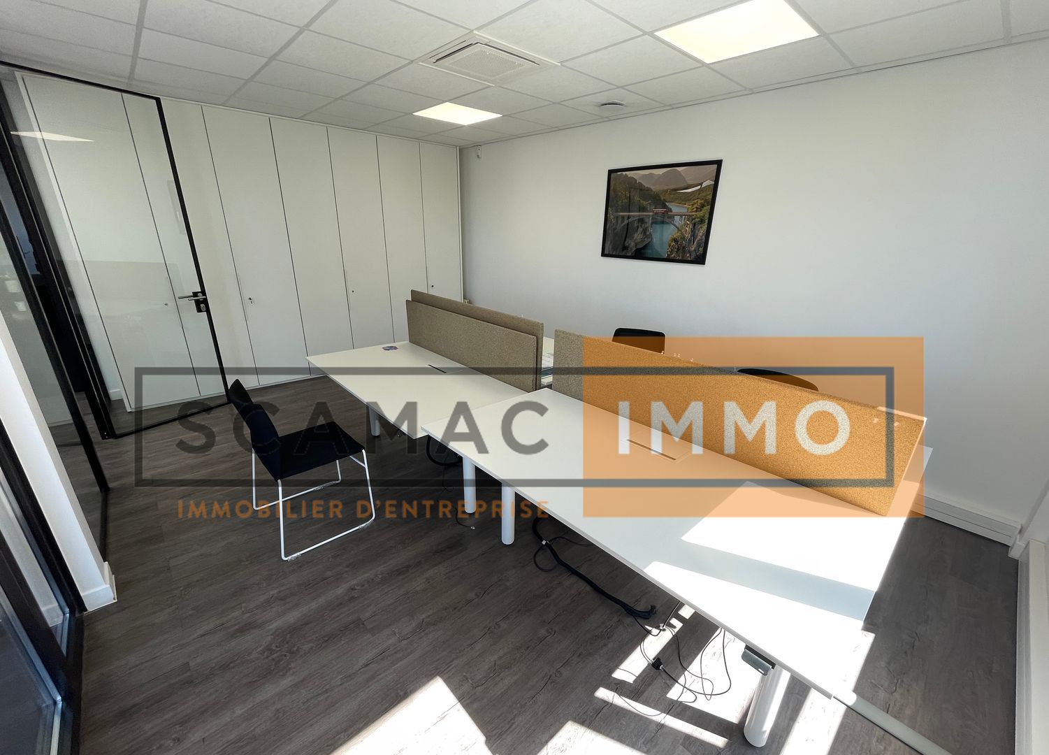 local d'activités de 1 108m², Collégien (Seine-et-Marne)