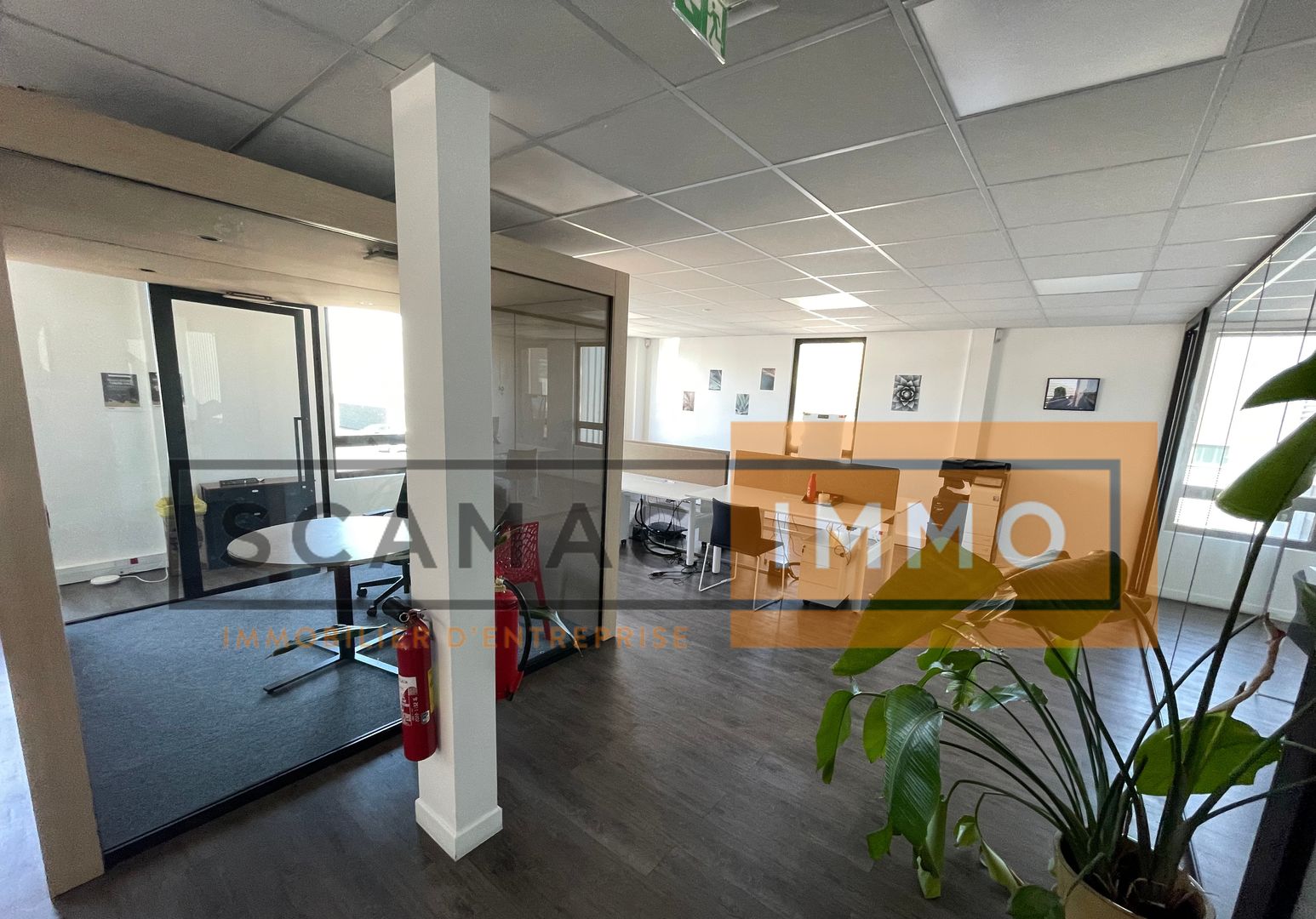 local d'activités de 1 108m², Collégien (Seine-et-Marne)