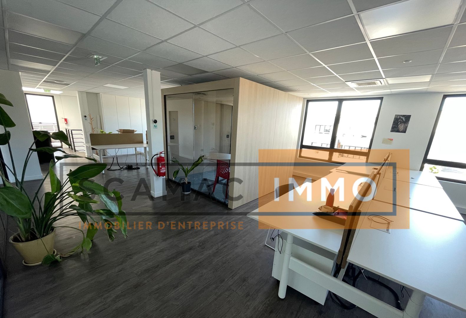 local d'activités de 1 108m², Collégien (Seine-et-Marne)