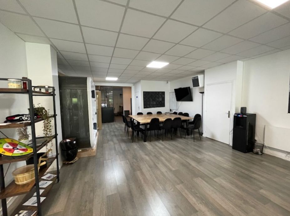local d'activités de 160m², Clamart (Hauts-de-Seine)