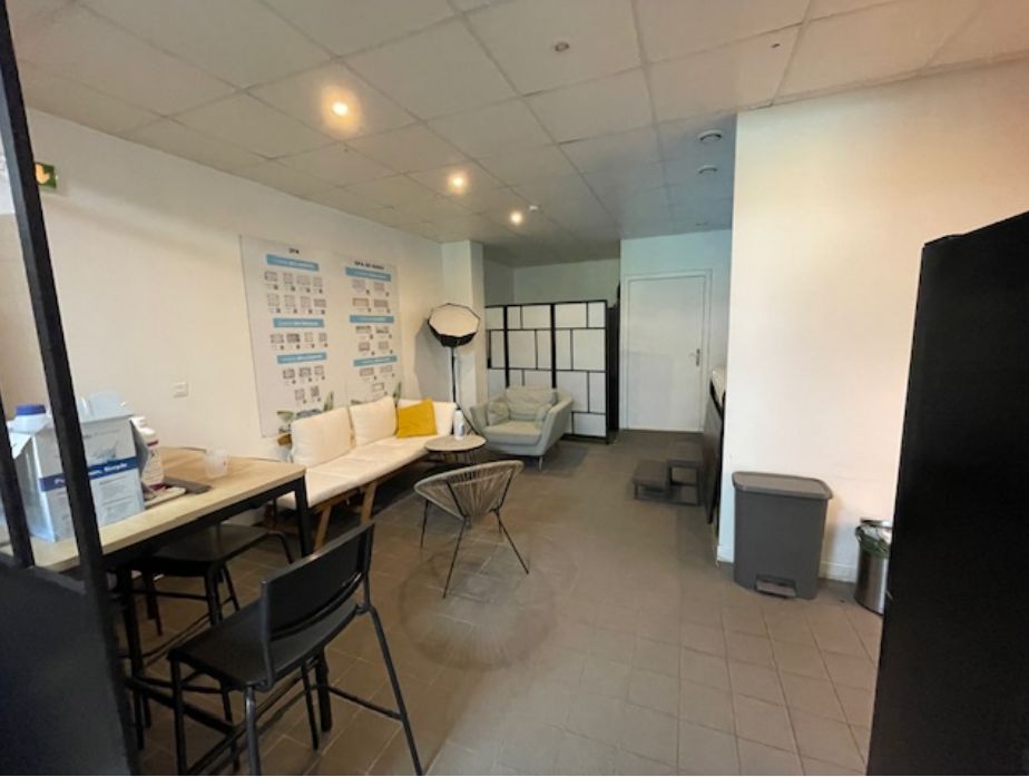 local d'activités de 160m², Clamart (Hauts-de-Seine)